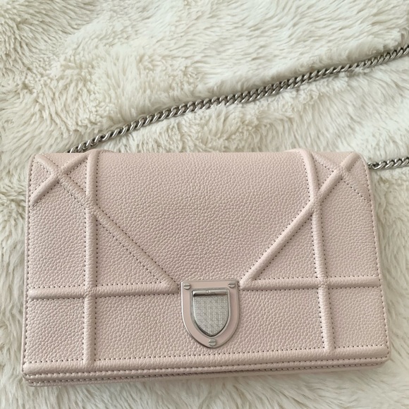 Dior Diorama Wallet on Chain Bag - Picture 3 of 15